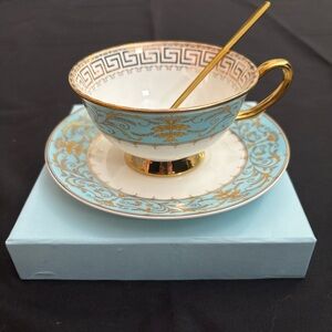 Royal Classic - Blue and Gold Tea Cup Set.